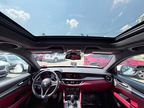 Used 2019 Alfa Romeo Stelvio Ti Sport w/ Quick Order Package 22S Sport AWD/4WD image 26