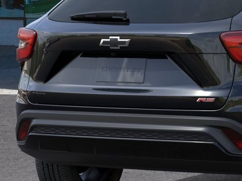 New 2026 Chevrolet Trax RS w/ Sunroof Package FWD image 41