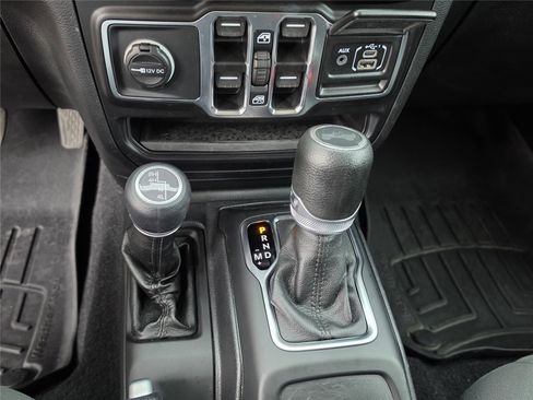 Certified 2021 Jeep Wrangler Unlimited Sport AWD/4WD image 24
