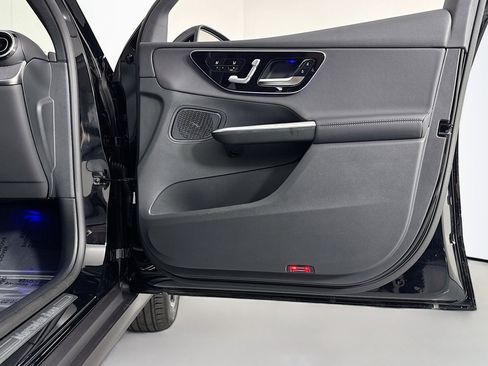 New 2026 Mercedes-Benz GLC 300 image 23