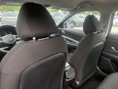 Used 2023 Hyundai Elantra SEL w/ Cargo Package FWD image 16