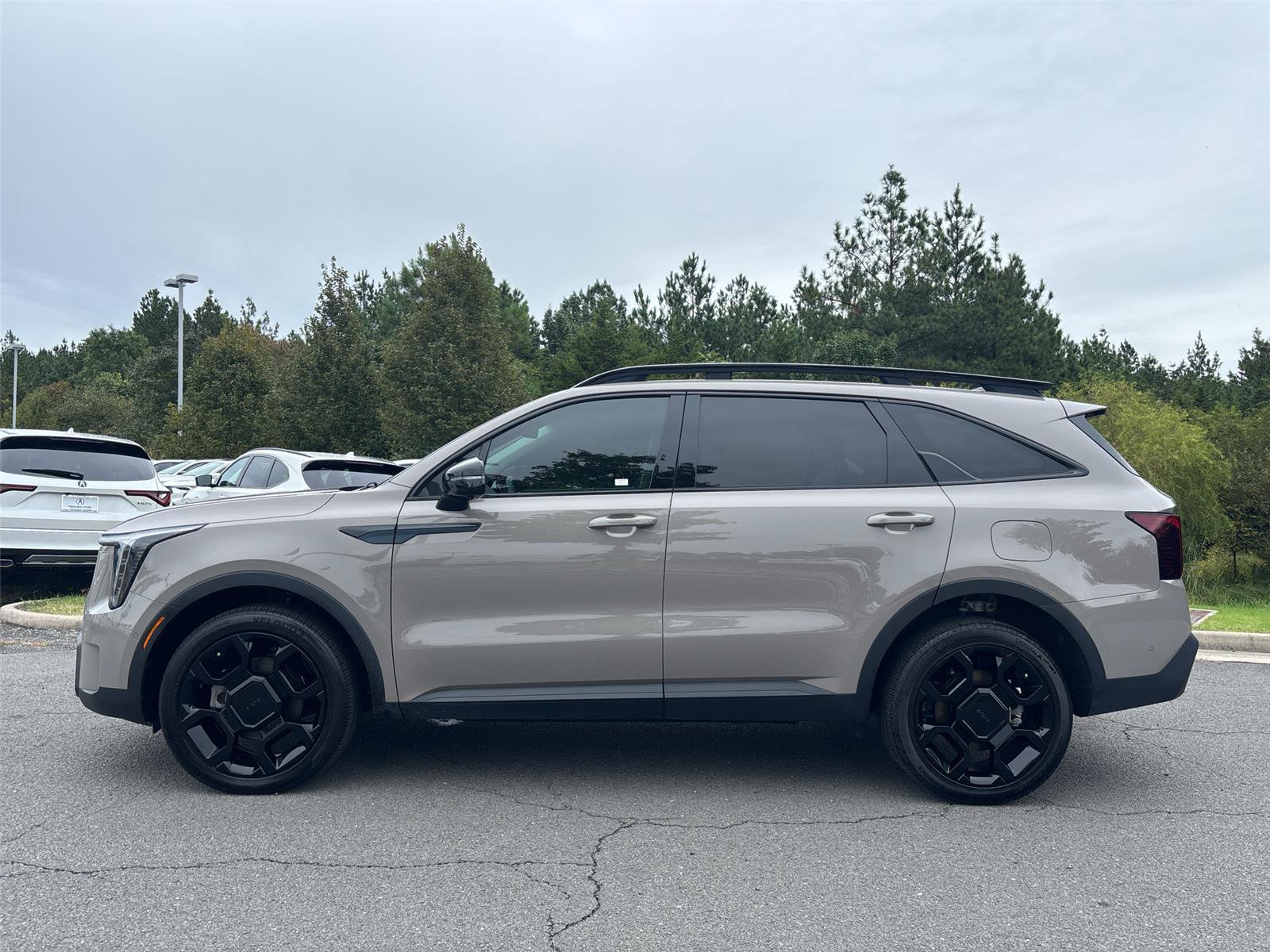 Used 2025 Kia Sorento SX AWD/4WD image 32