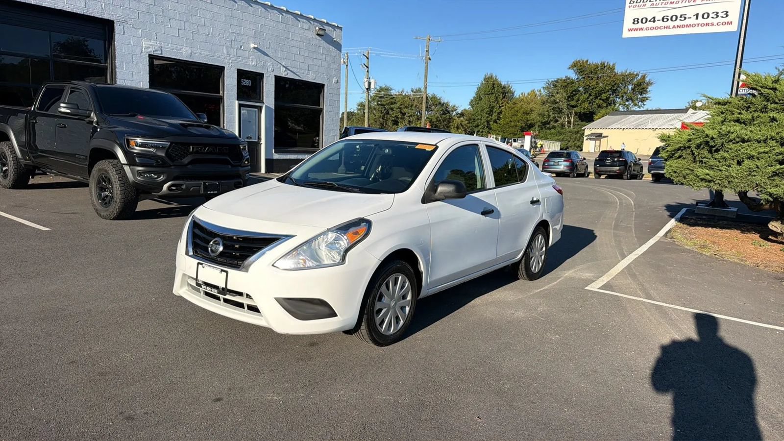 Used 2015 Nissan Versa S Plus FWD image 3