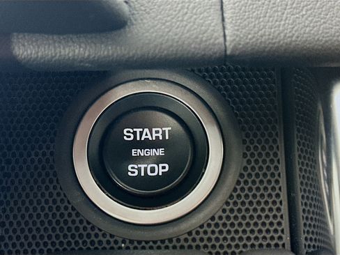 Used 2021 Land Rover Range Rover Sport HST AWD/4WD image 16