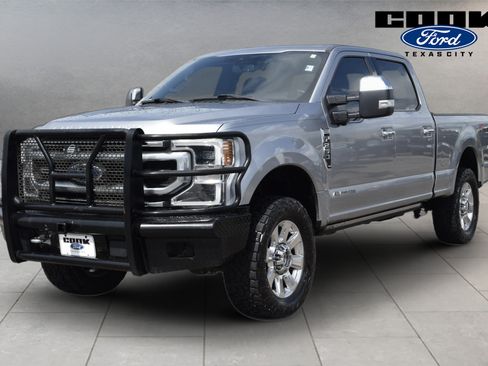 Used 2020 Ford F250 Platinum w/ FX4 Off-Road Package AWD/4WD image 1