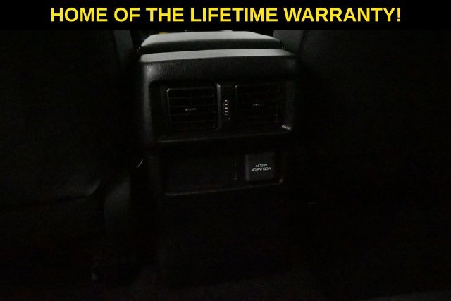 Used 2025 Toyota 4Runner Limited AWD/4WD image 34