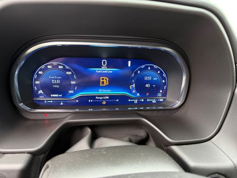 Used 2024 Chevrolet Tahoe LT image 11