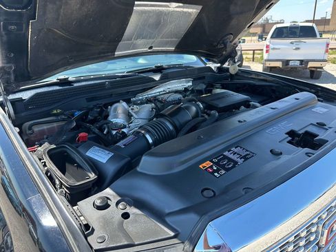 Used 2018 GMC Sierra 3500 Denali image 45