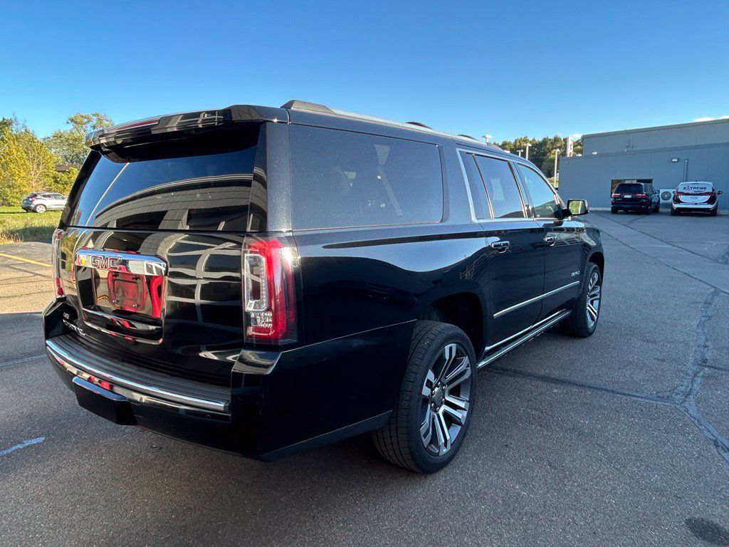 Used 2018 GMC Yukon XL Denali w/ Open Road Package AWD/4WD image 5