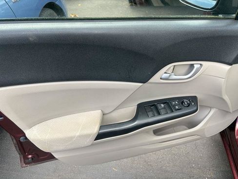 Used 2012 Honda Civic LX image 9