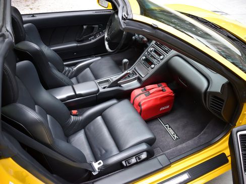 Used 2002 Acura NSX T image 22