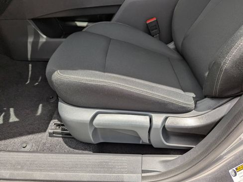 Used 2026 Nissan Rogue S FWD image 64