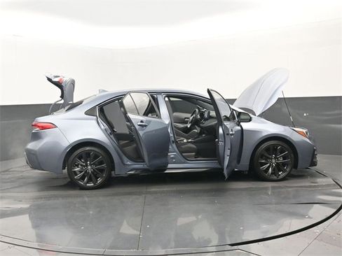 Used 2024 Toyota Corolla SE image 31