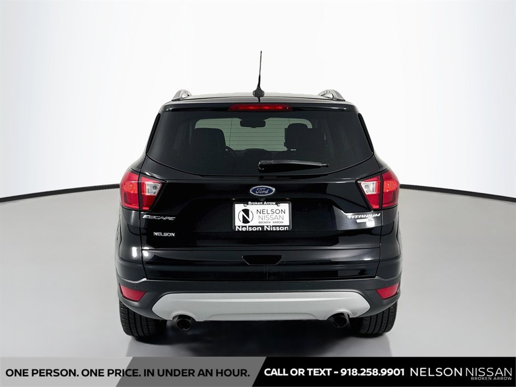 Used 2019 Ford Escape Titanium AWD/4WD image 6