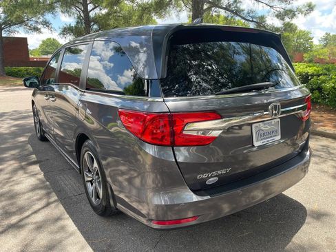 Used 2019 Honda Odyssey Touring image 3