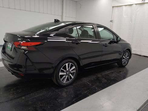 Used 2021 Nissan Versa SV image 10