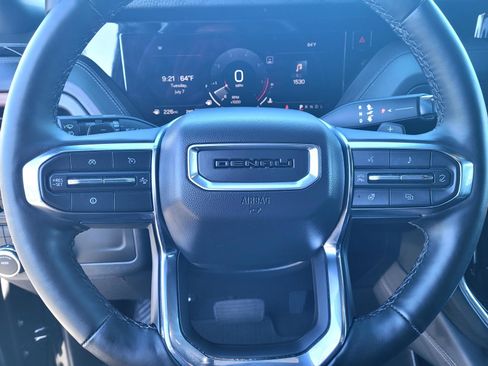 Used 2025 GMC Yukon Denali AWD/4WD image 26