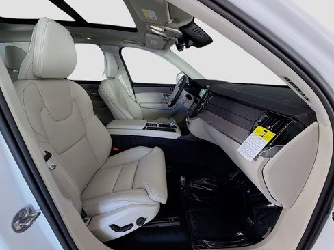 New 2026 Volvo XC90 T8 Ultra w/ Protection Package AWD/4WD image 30