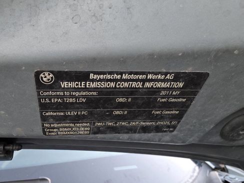 Used 2011 BMW 528i Sedan image 22