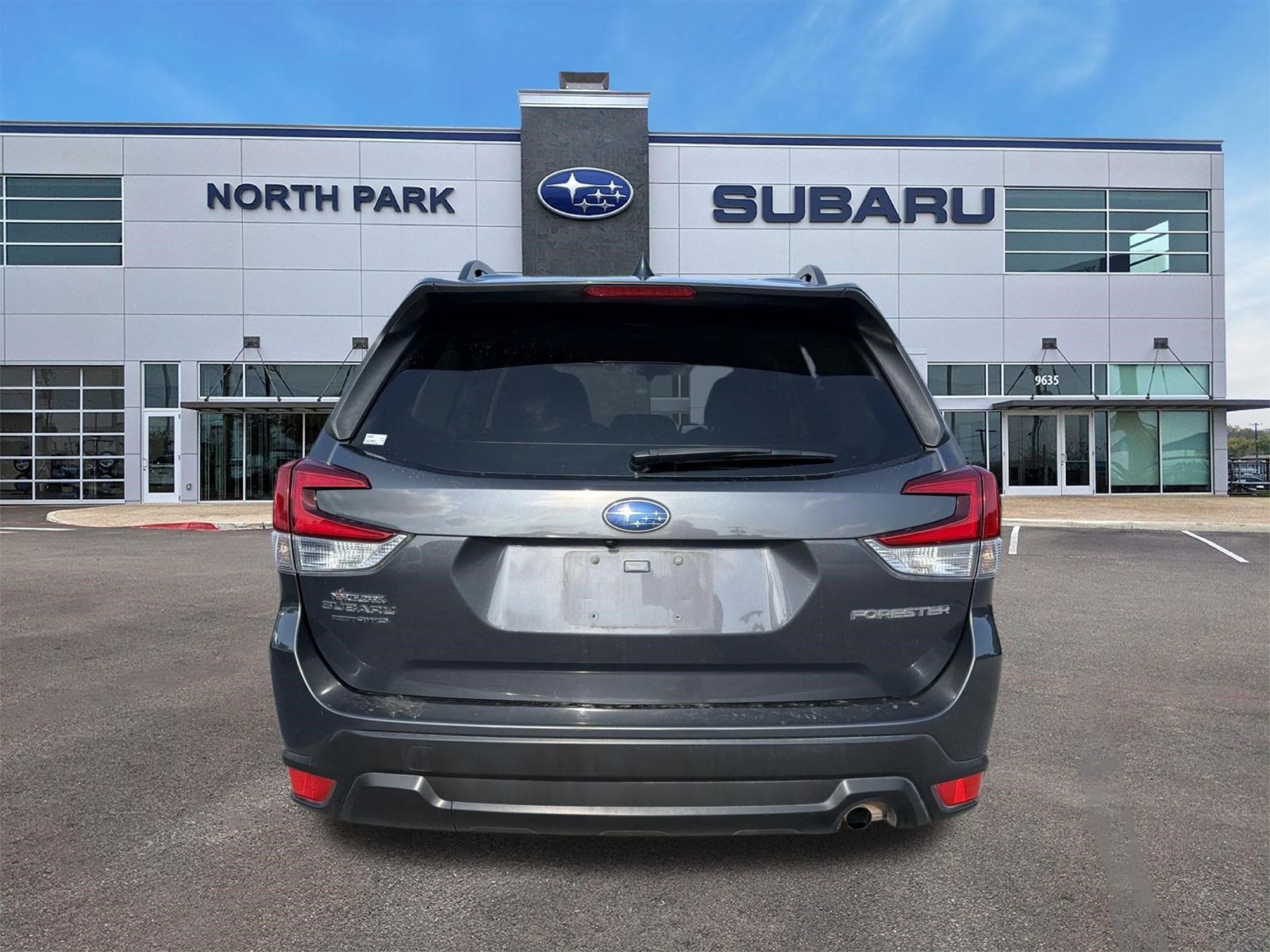 Used 2024 Subaru Forester Premium AWD/4WD image 4