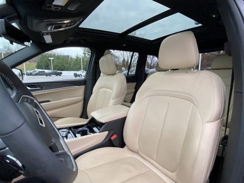 Used 2022 Jeep Grand Cherokee Limited 4xe w/ Luxury Tech Group II image 14