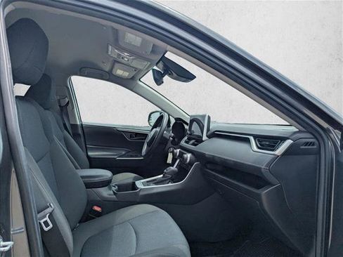 Used 2023 Toyota RAV4 LE FWD image 15
