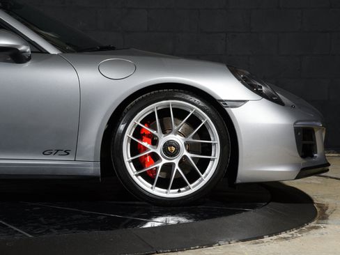 Used 2018 Porsche 911 Targa 4 GTS AWD/4WD image 14