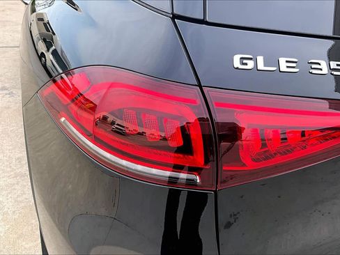 Used 2022 Mercedes-Benz GLE 350 4MATIC image 25