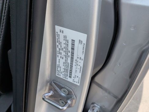 Used 2018 Ford Escape SE w/ SE Sport Appearance Package image 45