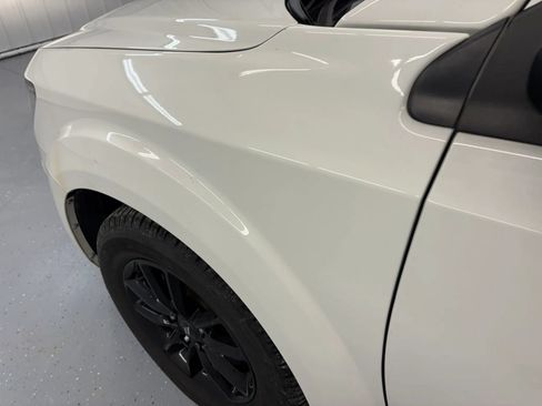 Used 2020 Dodge Journey SE w/ Blacktop Package FWD image 19