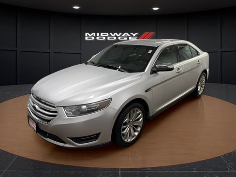 Used 2016 Ford Taurus Limited FWD image 1