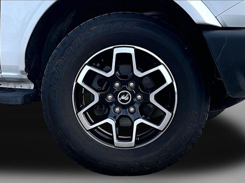 Used 2023 Ford Bronco Outer Banks AWD/4WD image 9