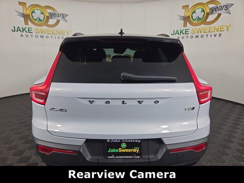 Used 2022 Volvo XC40 T5 R-Design w/ Advanced Package image 7