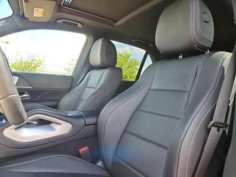 Certified 2026 Mercedes-Benz GLE 350 4MATIC w/ Winter Package image 17