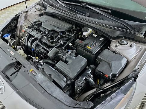 Used 2023 Hyundai Elantra SEL w/ Convenience Package FWD image 30