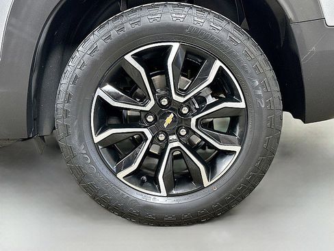 Used 2023 Chevrolet TrailBlazer ACTIV w/ Sun and Liftgate Package AWD/4WD image 31