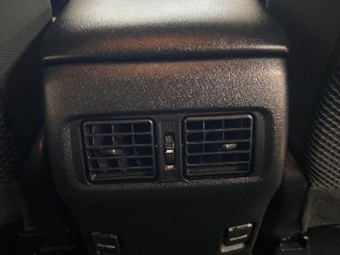 Used 2019 Toyota 4Runner SR5 AWD/4WD image 20