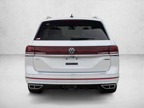 Used 2024 Volkswagen Atlas SEL Premium R-Line image 6