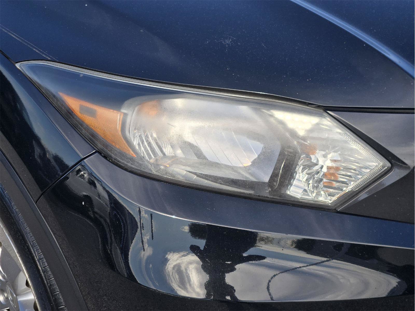Used 2016 Honda HR-V LX image 9