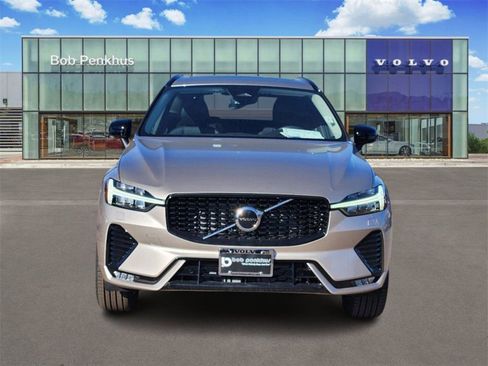 New 2025 Volvo XC60 B5 Core w/ Protection Package Premier image 20