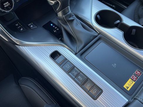 New 2025 Lexus LX 600 F Sport image 19