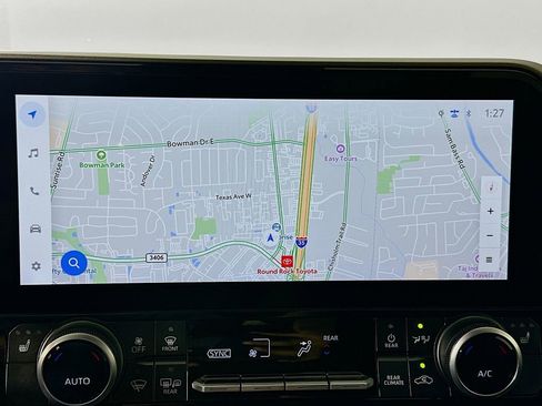 Used 2026 Toyota Highlander XLE image 13