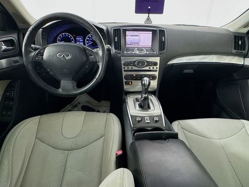 Used 2011 INFINITI G37 Convertible w/ Premium Pkg RWD image 25
