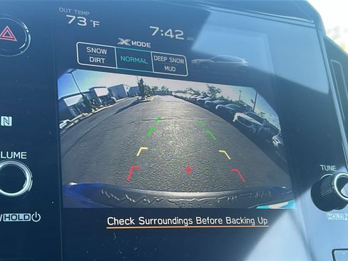 Certified 2025 Subaru Crosstrek 2.5i Sport AWD/4WD image 17