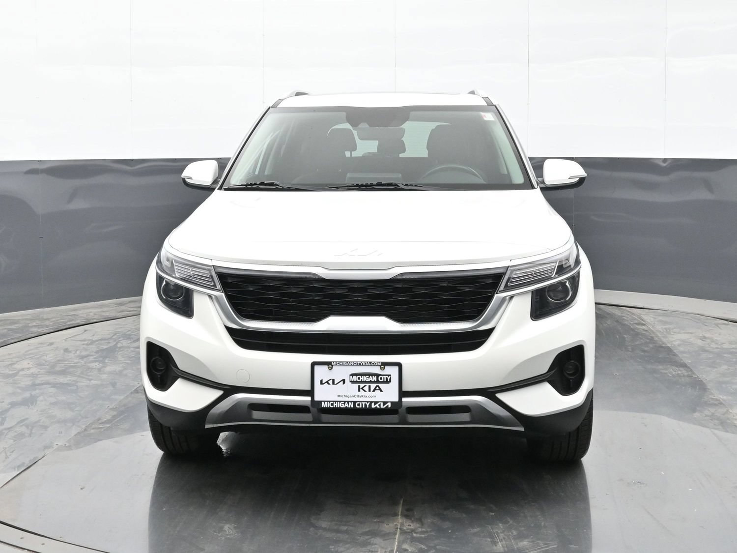 Used 2022 Kia Seltos EX AWD/4WD image 3