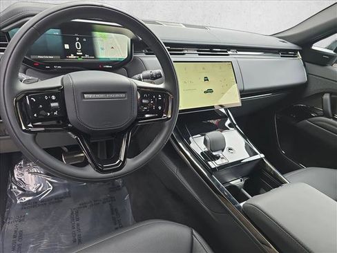 Certified 2025 Land Rover Range Rover Sport Dynamic SE image 16