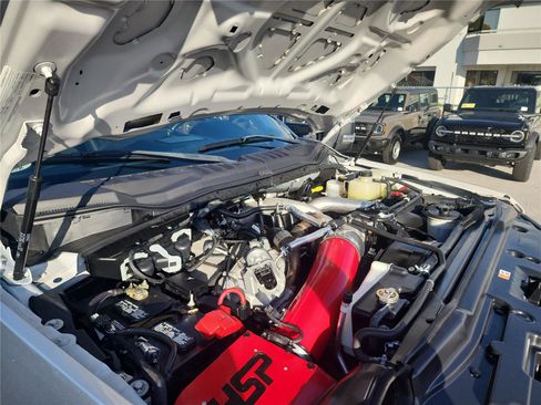 Used 2022 Ford F250 Platinum w/ Tremor Off-Road Package image 13