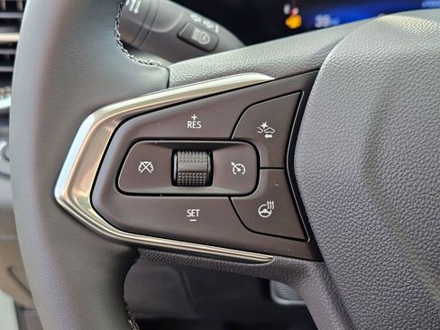 New 2026 Chevrolet Trax ACTIV w/ Sunroof Package image 35