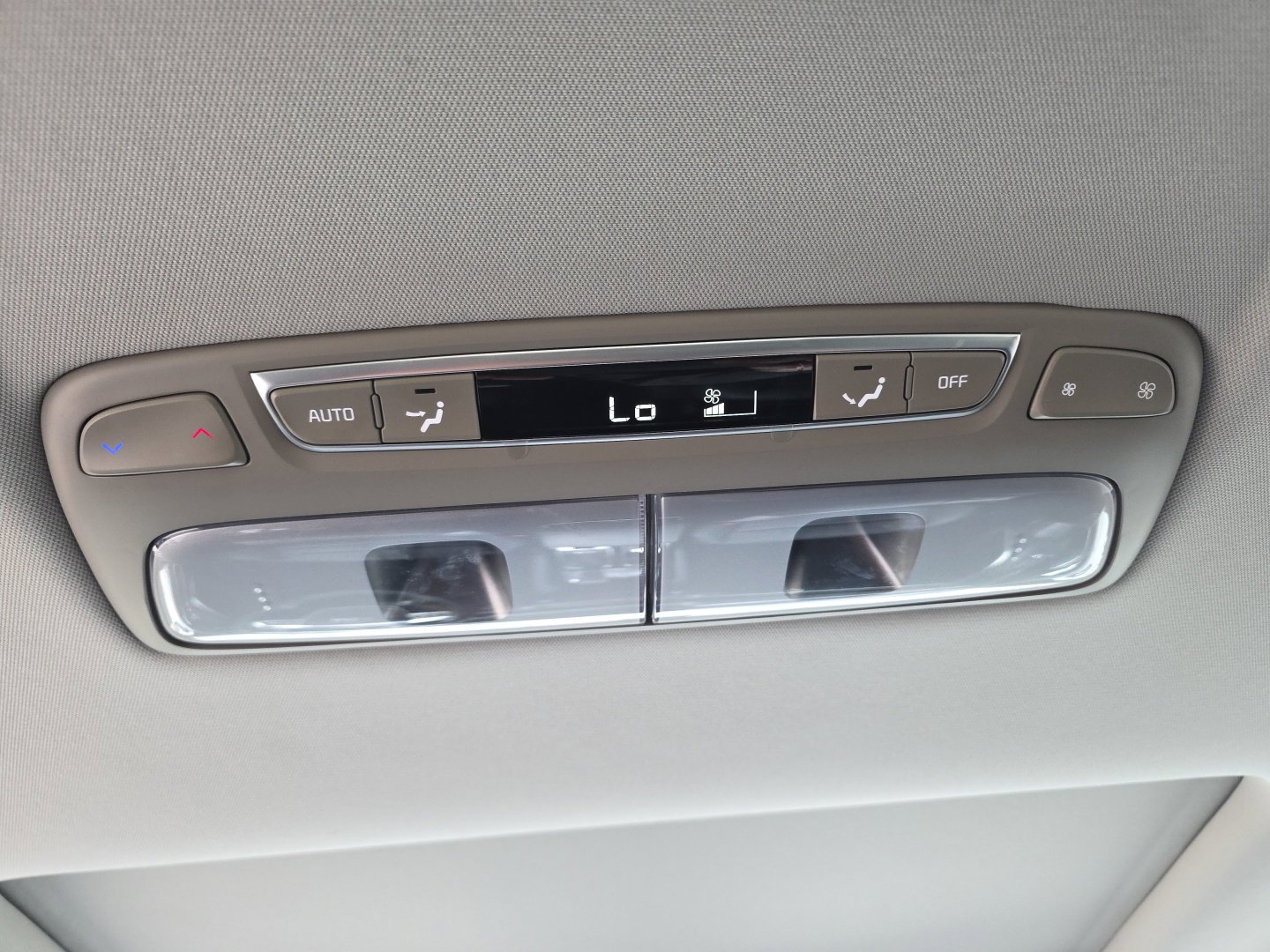 Used 2025 Kia Telluride EX w/ EX Captain's Chair Package AWD/4WD image 24