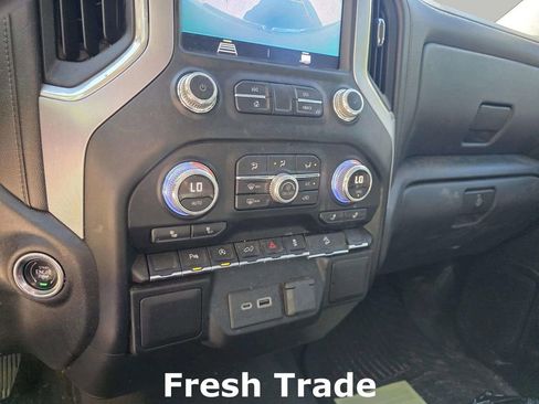 Used 2019 GMC Sierra 1500 SLE w/ SLE Value Package AWD/4WD image 11